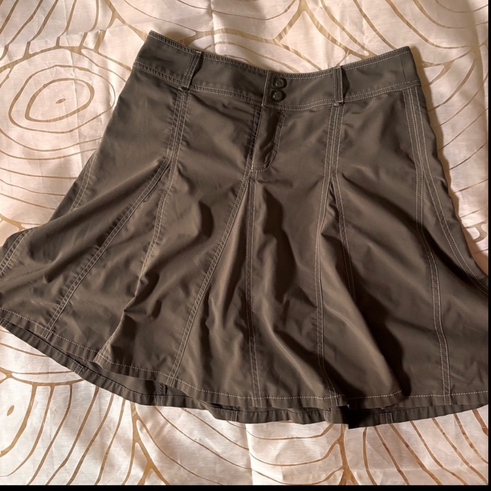 Athleta Brown Skort Built-In Shorts Stretch Nylon Spandex Women’s 32 New
